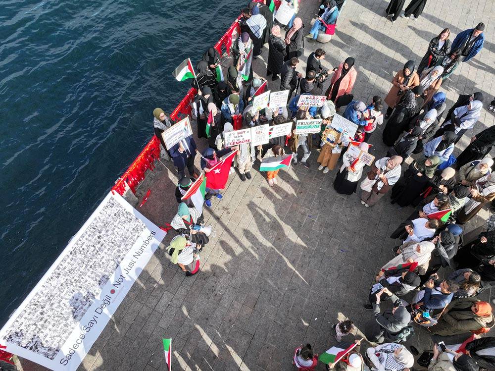 İsrail'in Gazze'ye yönelik saldırıları protesto edildi 3